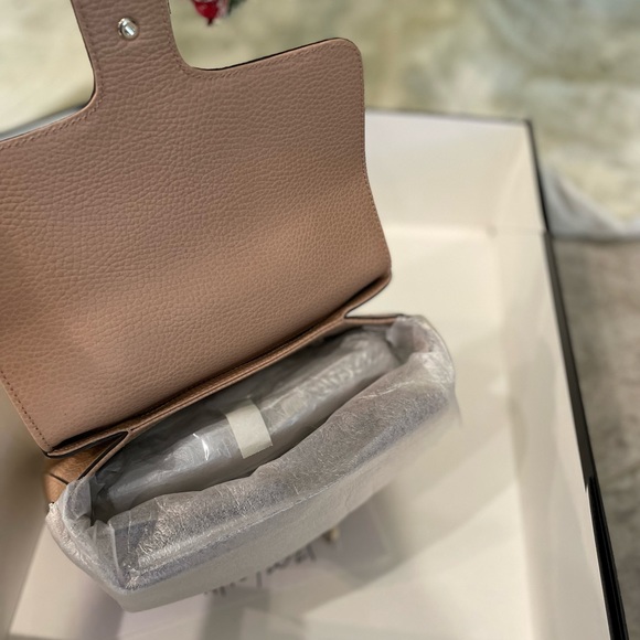 Gucci medium interlocking dollar bag. BRAND NEW. - Picture 6 of 7